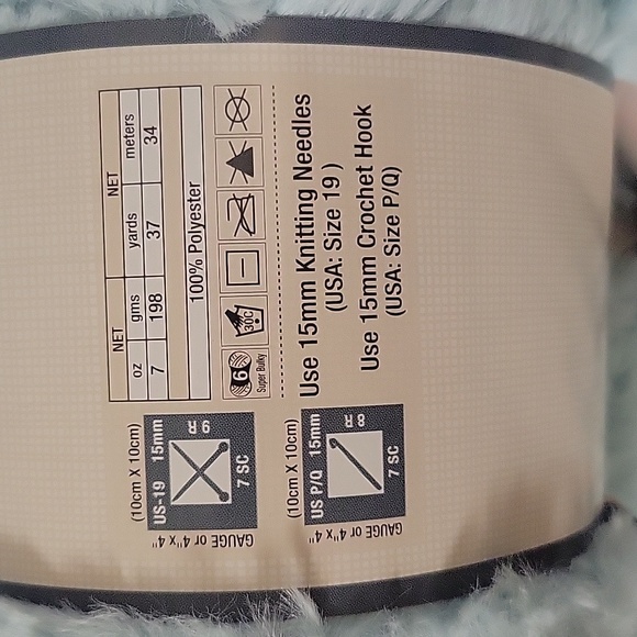 Yarn Bee Fur The Love Mint Net Weight 7 Oz. 37 Yards (8 skeins) - Picture 5 of 7